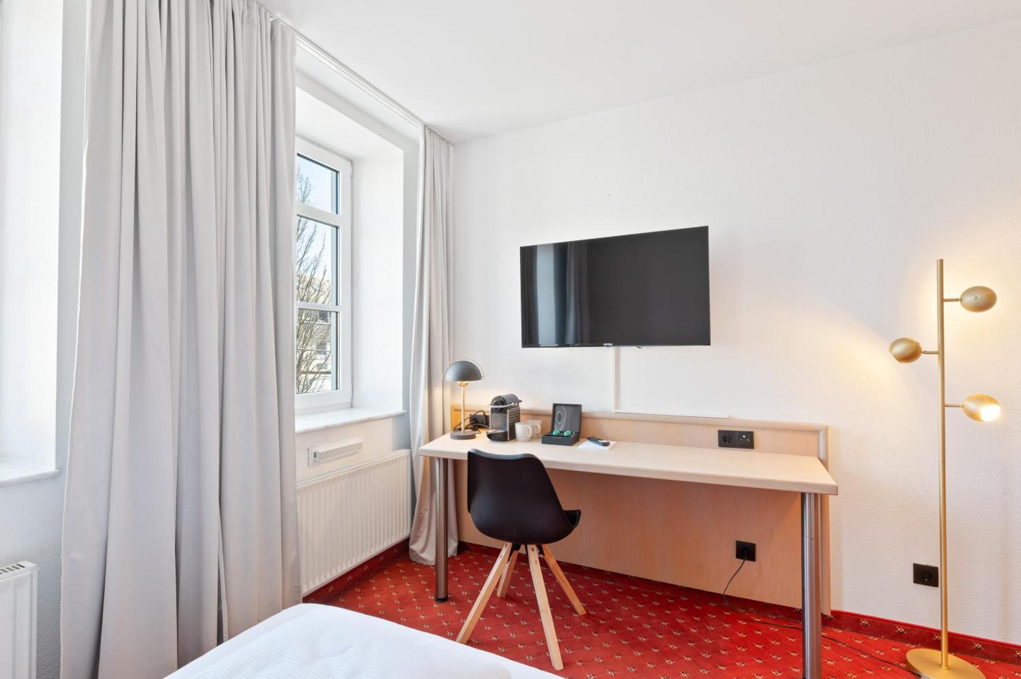 Steiners Hotel Airport-Messe Штутгарт Экстерьер фото